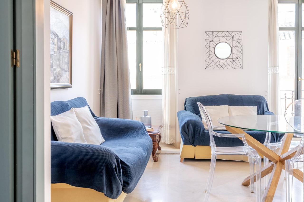 Gran Via Apartment Granada Ngoại thất bức ảnh