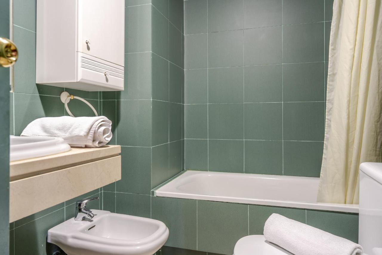 Gran Via Apartment Granada Ngoại thất bức ảnh